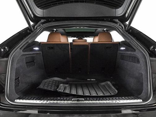 2023 Audi Q8 Premium