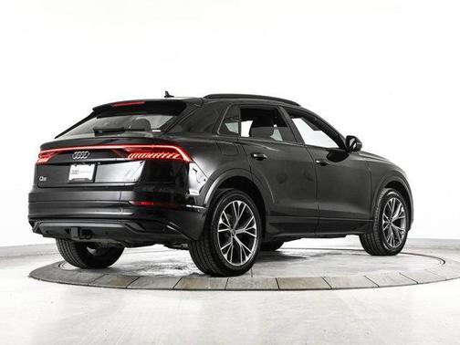 2023 Audi Q8 Premium