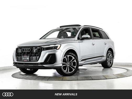 2025 Audi Q7 45 Premium Plus