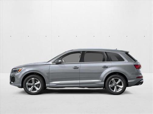 Daytona Gray Pearl 2026 Audi Q7