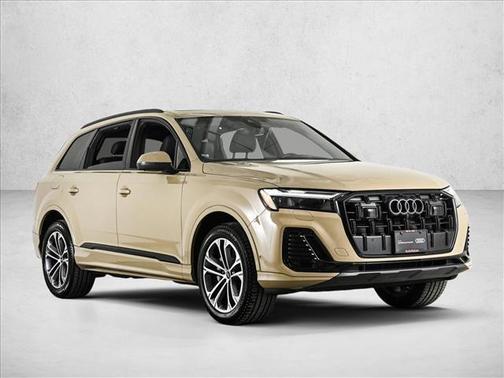 2025 Audi Q7 45 Premium Plus