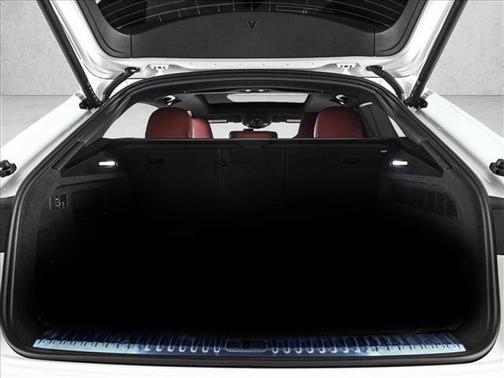 Glacier White Metallic 2026 Audi SQ8 PLUS