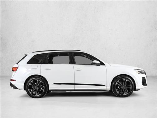 2026 Audi Q7 55 Premium