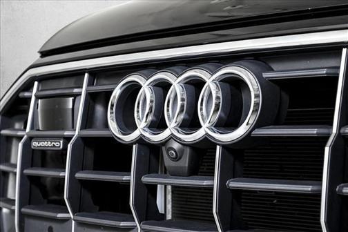 2022 Audi Q8 55 Prestige