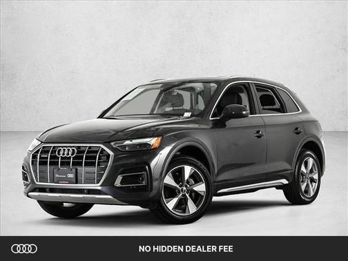 Manhattan Gray Metallic 2023 Audi Q5 40 Premium
