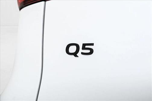 2025 Audi Q5 2.0T quattro Premium