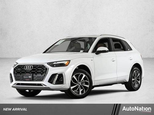 Glacier White Metallic 2024 Audi Q5 45 S line quattro Premium