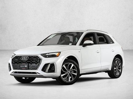 Glacier White Metallic 2024 Audi Q5 45 S line quattro Premium