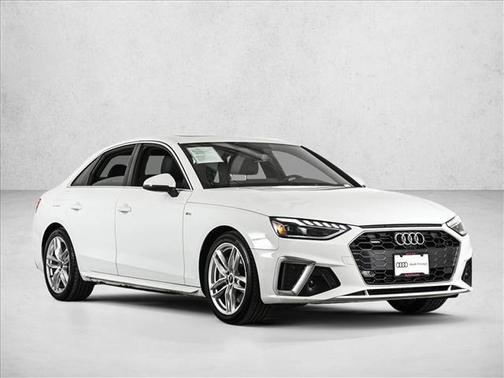2022 Audi A4 45 S line Premium Plus