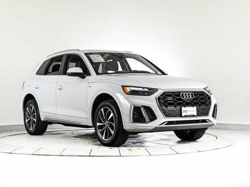 2023 Audi Q5 45 S line Premium Plus