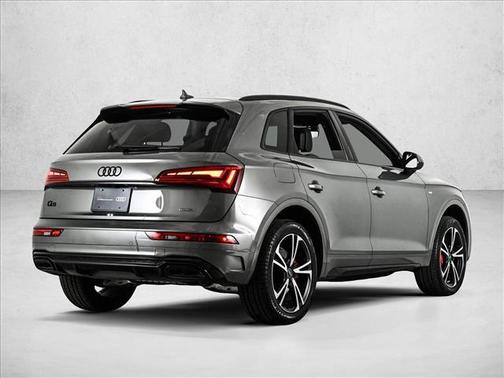 2025 Audi Q5 45 S line quattro Premium