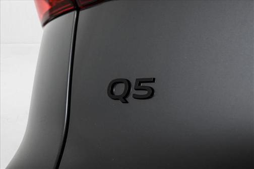 2025 Audi Q5 2.0T quattro Premium