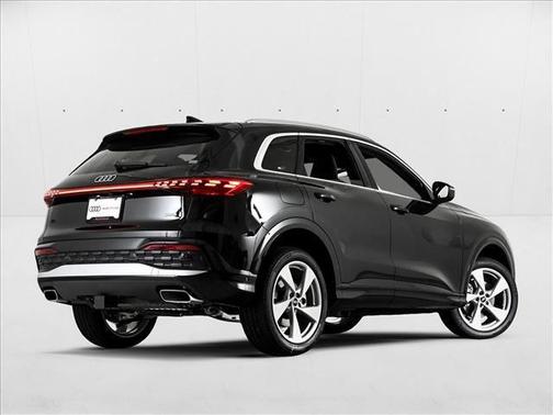 2025 Audi Q5 2.0T quattro Premium