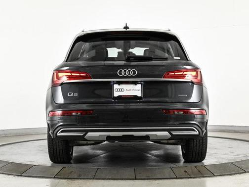 Manhattan Gray Metallic 2023 Audi Q5 40 Premium