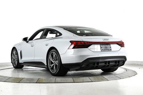 2023 Audi e-tron GT Premium Plus