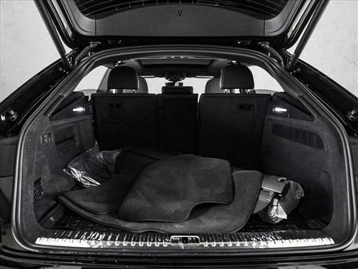 2025 Audi Q8 Prestige