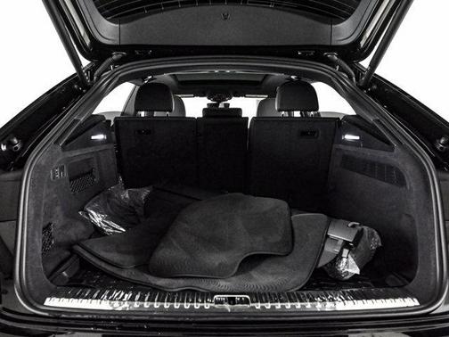 2025 Audi Q8 Prestige