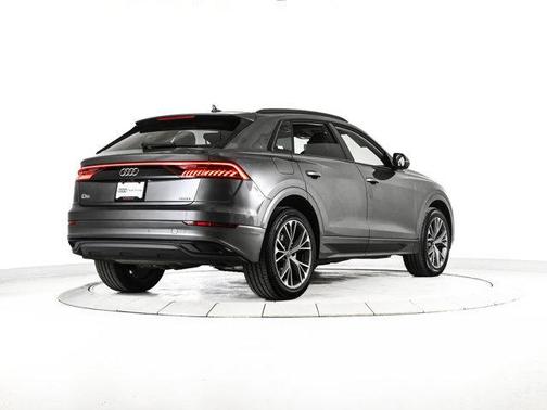 2023 Audi Q8 Premium