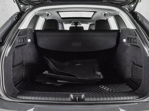 Magnet Gray 2025 Audi Q6 e-tron Premium