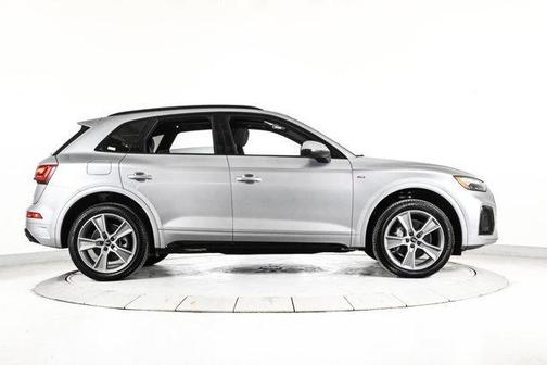 2025 Audi Q5 45 S line quattro Premium