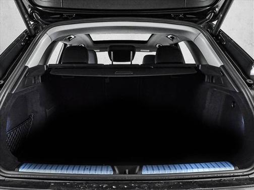 Tambora Flame 2026 Audi Q5 PLUS