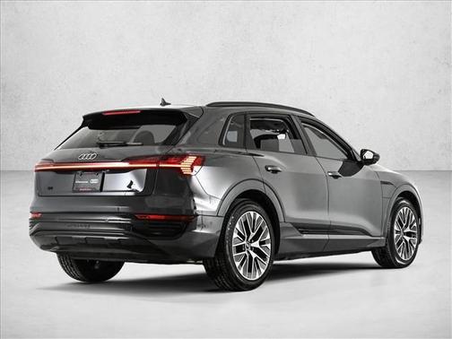 2024 Audi Q8 e-tron Premium