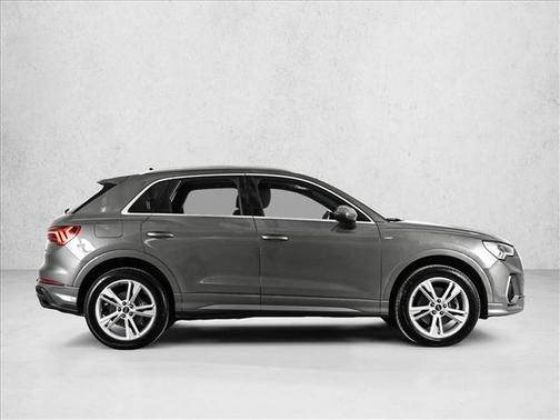 2024 Audi Q3 45 S line Premium