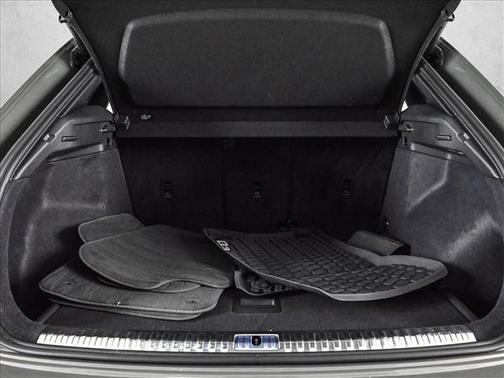 2024 Audi Q3 45 S line Premium