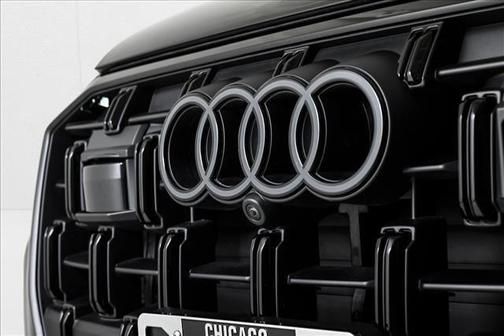 2025 Audi Q7 45 Premium Plus