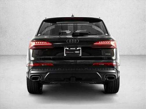 2025 Audi Q7 45 Premium Plus