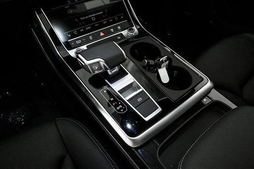 2025 Audi Q7 45 Premium Plus