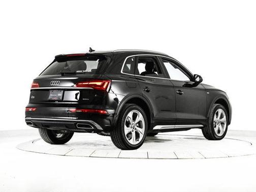 2022 Audi Q5 45 S line Premium Plus