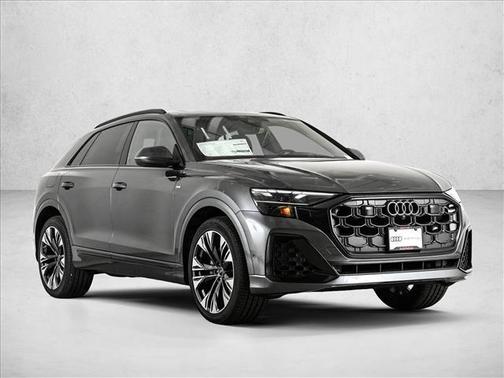 Daytona Gray Pearl 2026 Audi Q8 Premium Plus