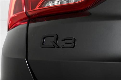 2025 Audi Q3 45 S line Premium
