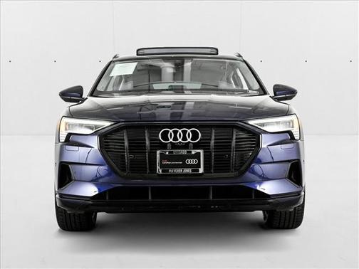 2022 Audi e-tron Premium