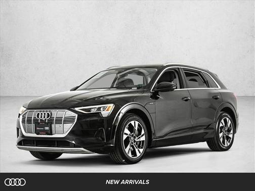 2023 Audi e-tron Premium Plus