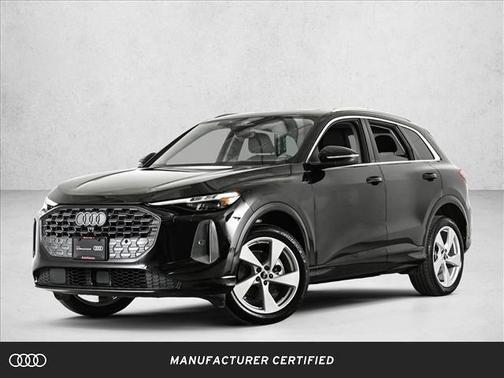 Mythos Black Metallic 2025 Audi Q5 2.0T quattro Premium