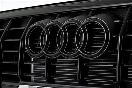 2025 Audi Q3 45 S line Premium