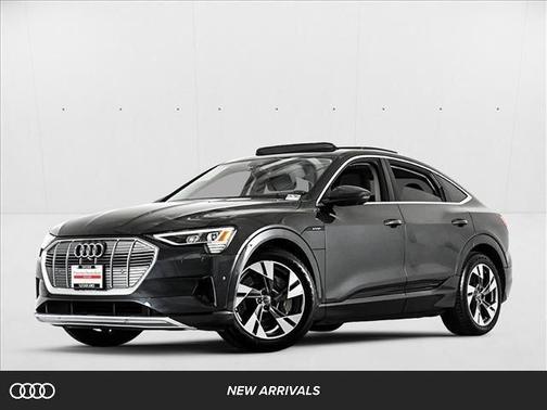 2020 Audi e-tron Premium Plus