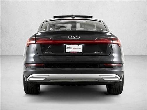 2020 Audi e-tron Premium Plus