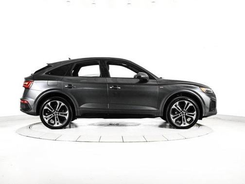 Daytona Gray Pearl Effect 2023 Audi Q5 45 S line Premium Plus