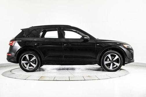 2022 Audi Q5 45 S line Premium Plus