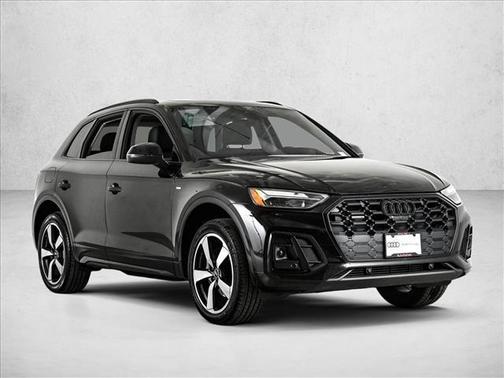 2022 Audi Q5 45 S line Premium Plus