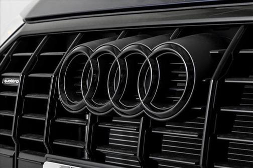 2025 Audi Q3 45 S line Premium