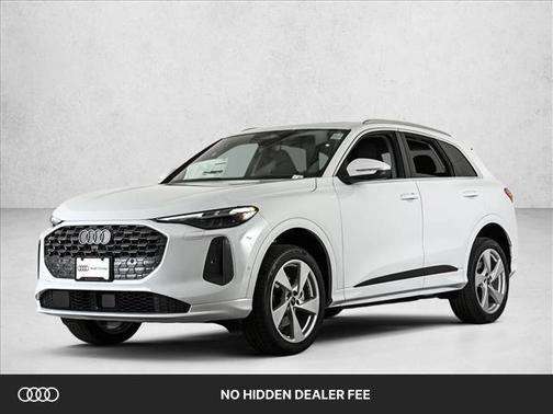 Glacier White Metallic 2026 Audi Q5 PLUS