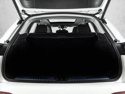 Glacier White Metallic 2026 Audi Q5 PLUS