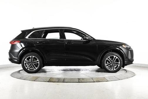 2025 Audi Q5 2.0T quattro Premium