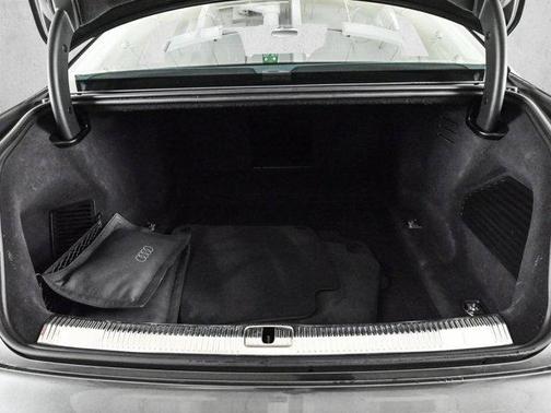 Daytona Gray Pearl Effect 2023 Audi S8 4.0T quattro