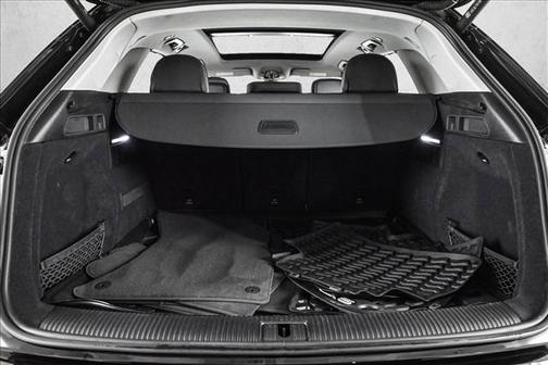 2023 Audi Q5 40 Premium Plus