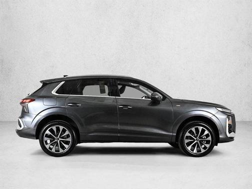 Daytona Gray Pearl 2026 Audi Q3 S line